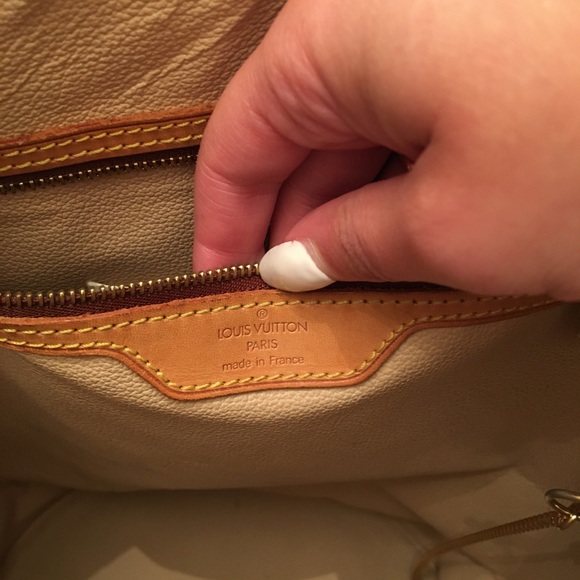 SOLD Louis Vuitton Monogram Bucket Bag - Picture 7 of 16